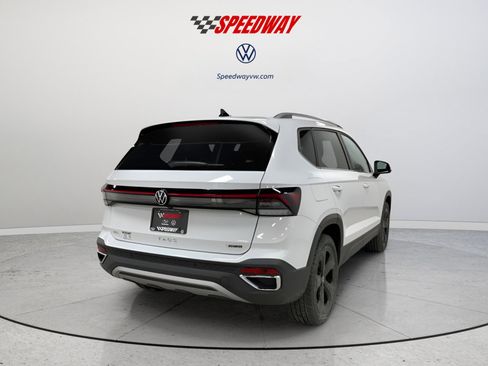 New 2026 Volkswagen Taos SEL AWD/4WD image 7