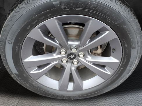 Used 2023 Ford Explorer XLT w/ Equipment Group 202A image 12