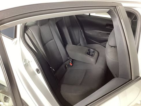 Used 2023 Toyota Corolla LE FWD image 33