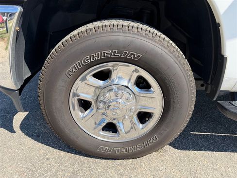 Used 2019 RAM 2500 Big Horn AWD/4WD image 11