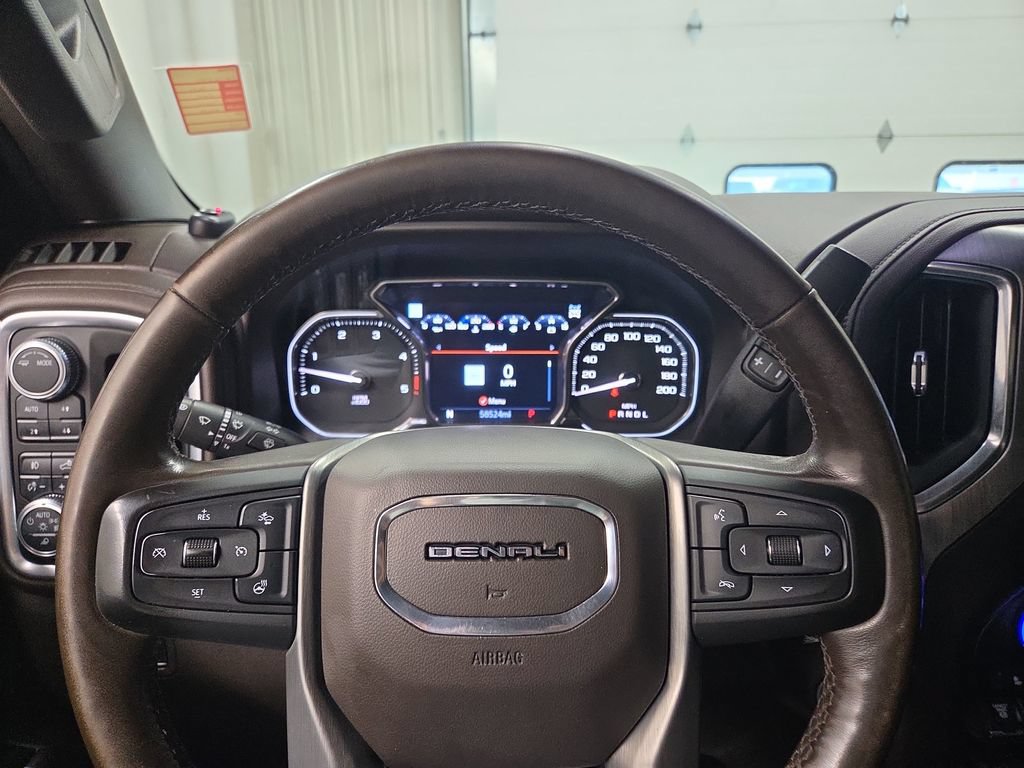 Used 2021 GMC Sierra 2500 Denali w/ Denali Ultimate Package AWD/4WD image 23