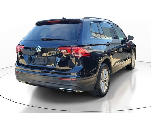 Used 2019 Volkswagen Tiguan SE image 9