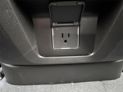 New 2026 Chevrolet Tahoe High Country image 35