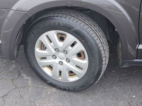 Used 2016 Dodge Journey SE w/ Flexible Seating Group image 21