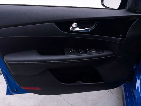 Used 2023 Kia Forte GT-Line image 16