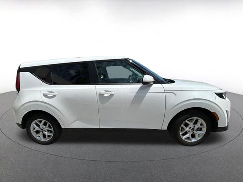 Used 2025 Kia Soul LX w/ LX Technology Package image 20