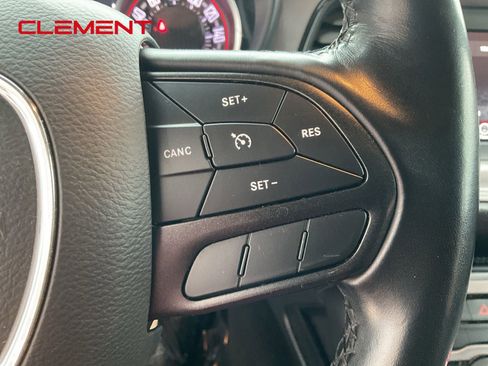 Used 2023 Dodge Challenger SXT RWD image 8