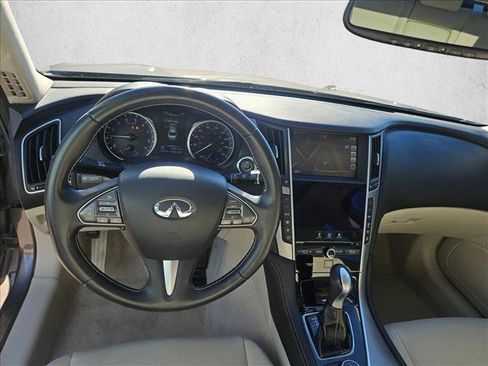 Used 2017 INFINITI Q50 Signature Edition w/ Cargo Package (L95) image 17