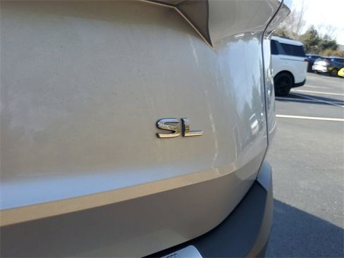 Used 2023 Nissan Rogue SL w/ SL Premium Package image 8