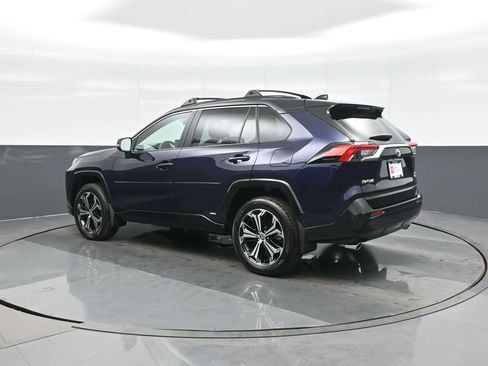 Certified 2025 Toyota RAV4 XSE image 5