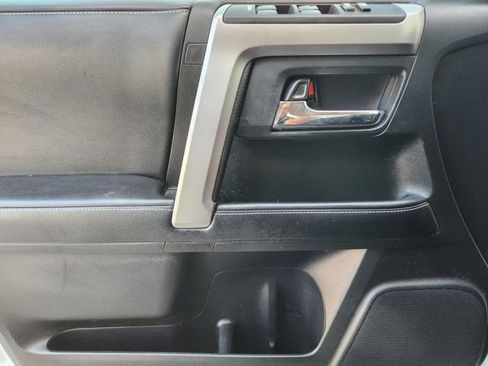 Used 2018 Toyota 4Runner SR5 Premium image 21