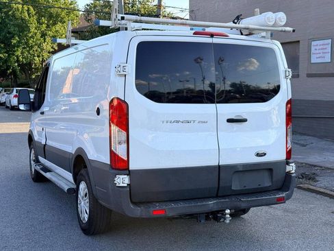 Used 2015 Ford Transit 250 130 Low Roof w/ Exterior Upgrade Package RWD image 6