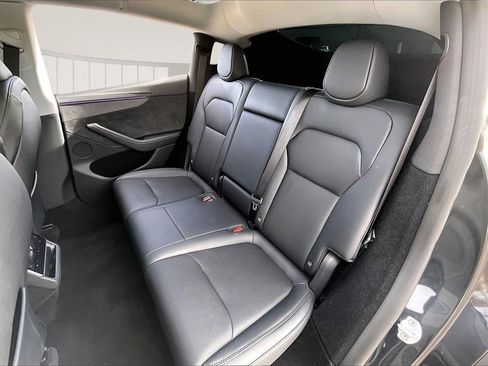 Used 2026 Tesla Model Y AWD image 28