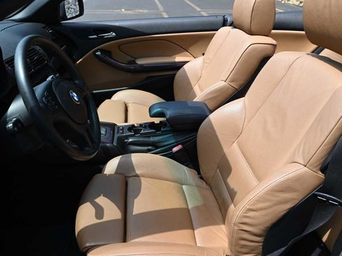 Used 2004 BMW 325Ci Convertible image 23