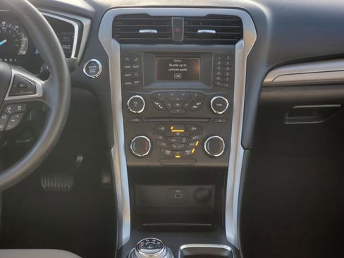 Used 2018 Ford Fusion S image 24