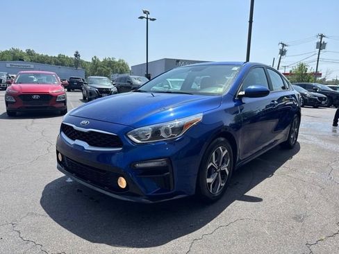 Used 2020 Kia Forte LXS FWD image 5