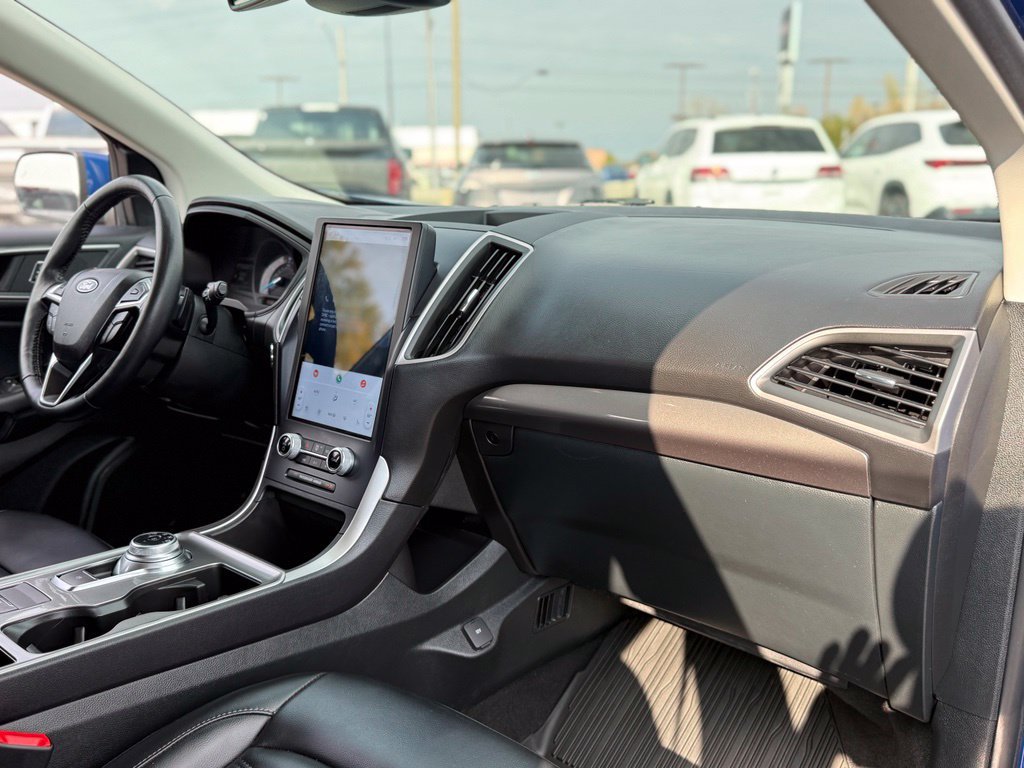 Used 2023 Ford Edge SEL AWD/4WD image 15