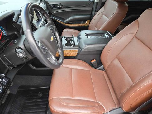 Used 2020 Chevrolet Tahoe Premier w/ Premier Plus Edition image 13