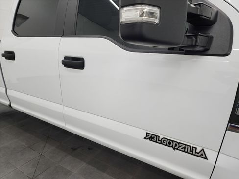 Used 2022 Ford F350 XL w/ Power Equipment Group image 23