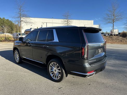 Used 2022 Cadillac Escalade Premium Luxury image 5