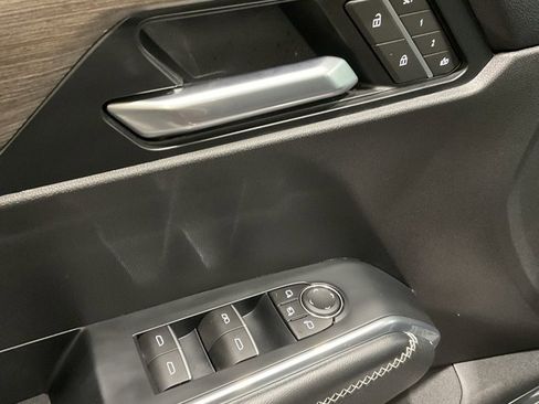 Used 2025 GMC Acadia Denali w/ Super Cruise Package image 7