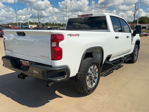 Used 2024 Chevrolet Silverado 2500 Custom w/ Custom Value Package image 7