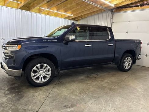 Used 2022 Chevrolet Silverado 1500 LTZ w/ LTZ Convenience Package II AWD/4WD image 4