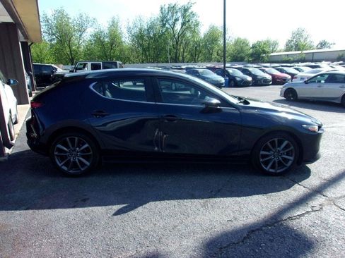 Used 2021 MAZDA MAZDA3 s image 4