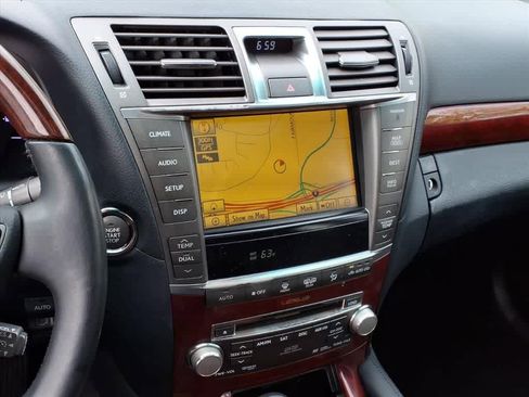 Used 2010 Lexus LS 460 RWD image 21