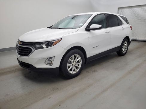 Used 2020 Chevrolet Equinox LT FWD image 2