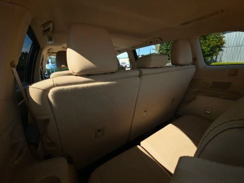Used 2017 Toyota Highlander Limited AWD/4WD image 45