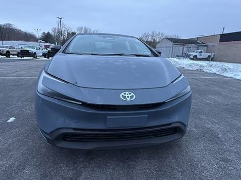 New 2026 Toyota Prius LE image 8