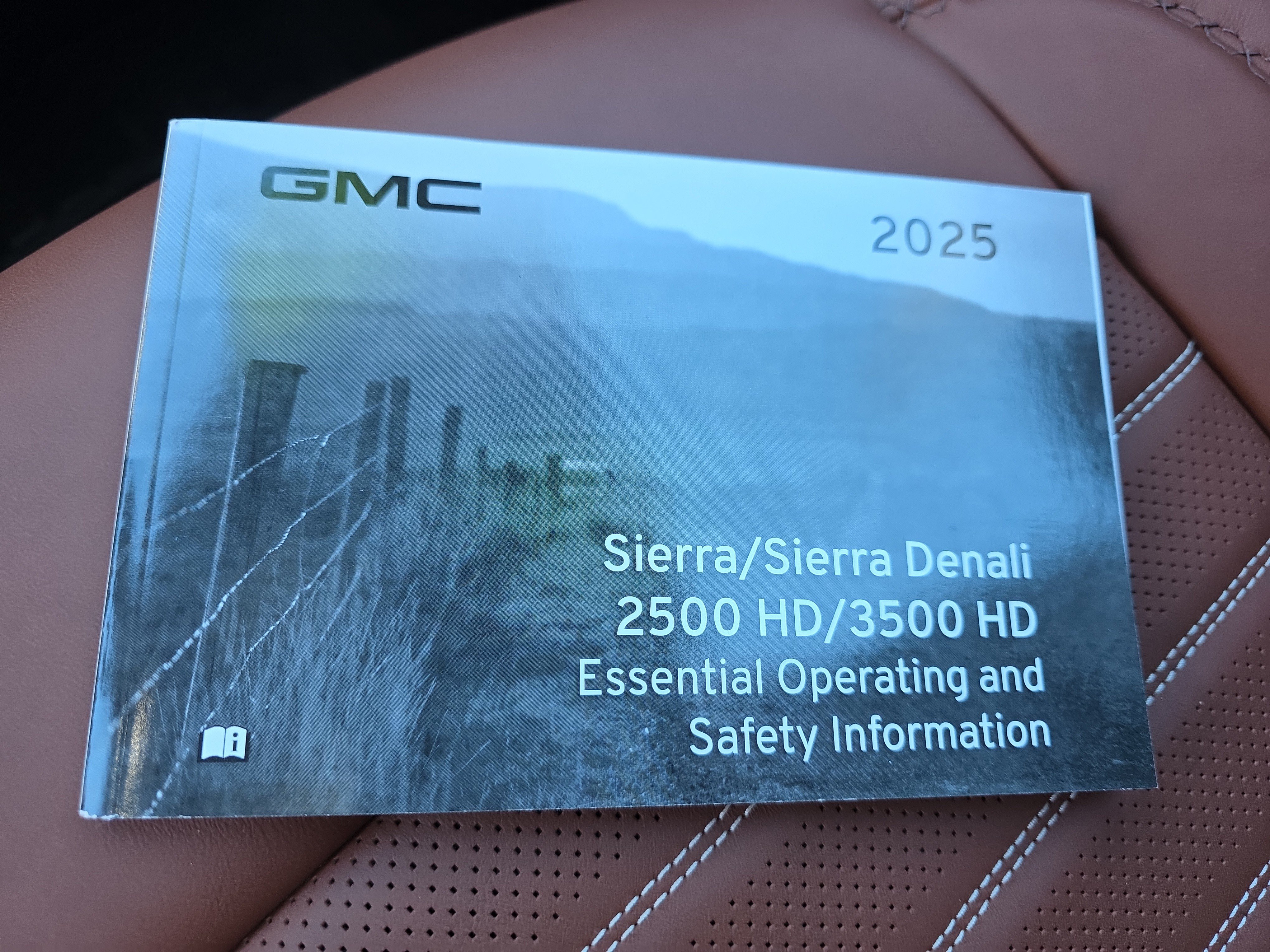 Used 2025 GMC Sierra 2500 Denali Ultimate w/ Max Trailering Package AWD/4WD image 31