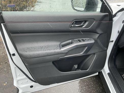 New 2026 Nissan Pathfinder Rock Creek AWD/4WD image 18