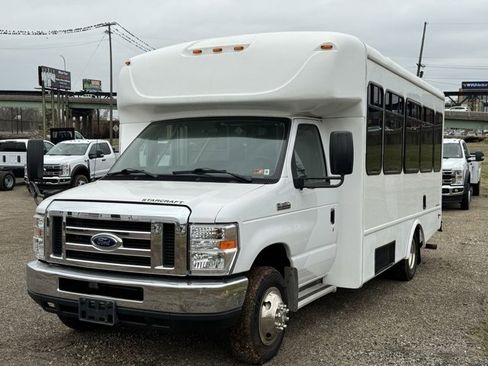 Used 2019 Ford E-350 and Econoline 350 Super Duty w/ Shuttle Bus Prep Package image 1