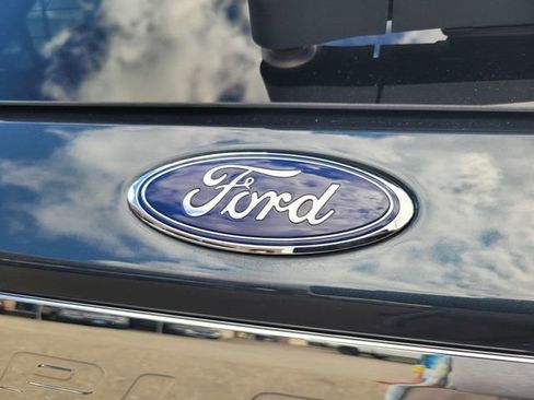 Certified 2023 Ford Explorer XLT w/ Equipment Group 202A RWD image 7