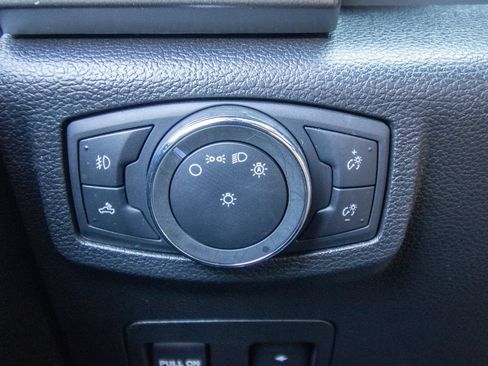 Used 2020 Ford F150 XLT w/ Equipment Group 302A Luxury AWD/4WD image 38