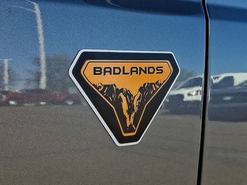 Used 2024 Ford Bronco Badlands AWD/4WD image 30