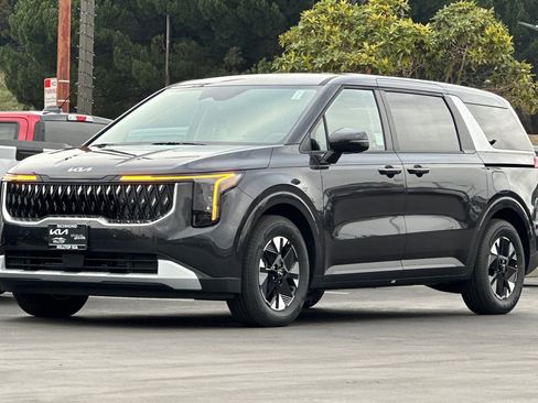 New 2026 Kia Carnival LXS image 8