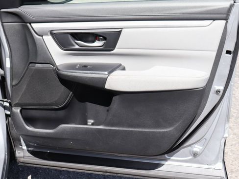 Used 2019 Honda CR-V LX image 32