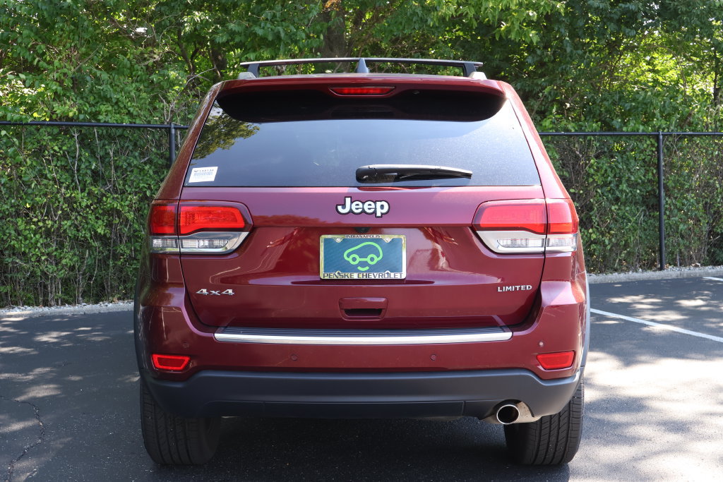Used 2022 Jeep Grand Cherokee Limited w/ Tech Group AWD/4WD image 7