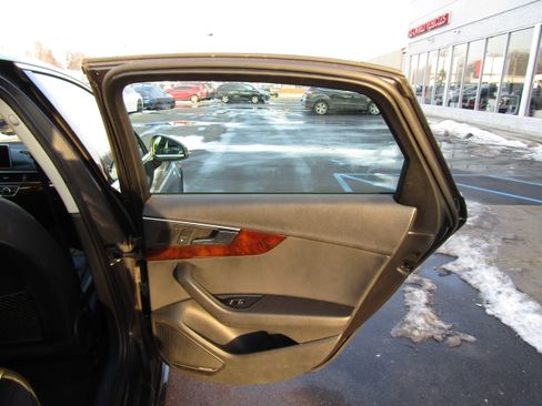 Used 2018 Audi A4 2.0T Premium Plus image 12