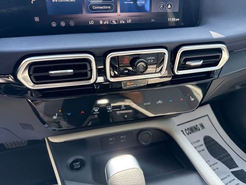 New 2026 Nissan Sentra SL FWD image 18