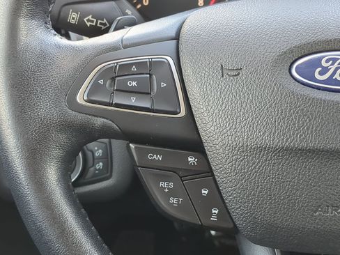 Used 2018 Ford Escape Titanium w/ Ford Safe & Smart Package AWD/4WD image 18