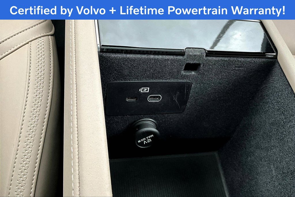Used 2025 Volvo XC90 B6 Plus AWD/4WD image 34
