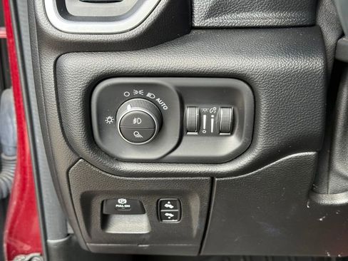 Used 2019 RAM 1500 Big Horn image 19