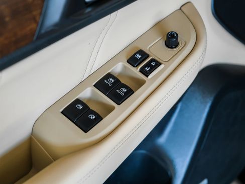 Used 2019 Subaru Outback 2.5i Limited w/ Popular Package #2 image 38