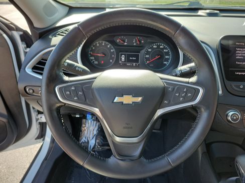 Used 2022 Chevrolet Malibu RS FWD image 26