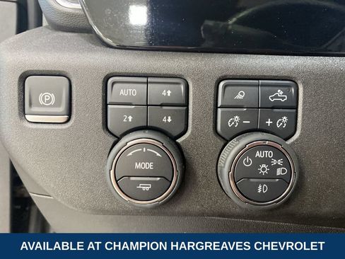 Used 2025 Chevrolet Silverado 3500 High Country AWD/4WD image 23