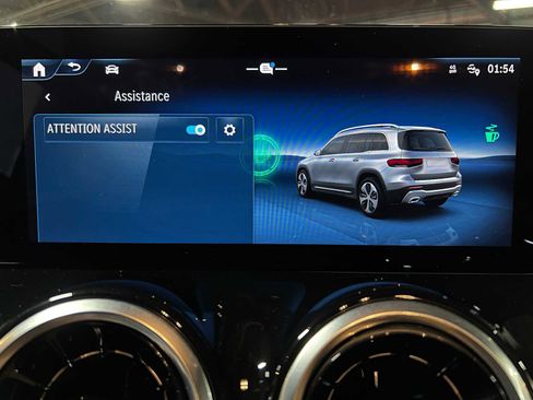 Certified 2025 Mercedes-Benz GLB 250 4MATIC image 35